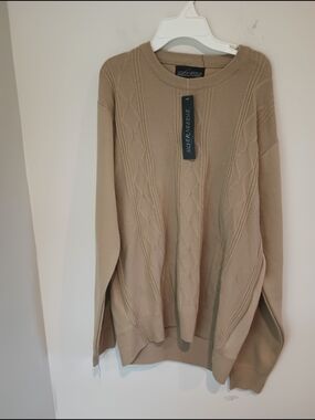 NWT Silver Needle Men Medium Crewneck Sweater Cable Knit Beige Tan Soft Textured